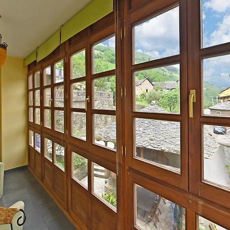 Apartament Puente Del Narcea Cangas De Narcea Zewnętrze zdjęcie
